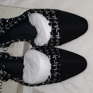 Adrizzlein Womans Slingback Shoes  sz 6